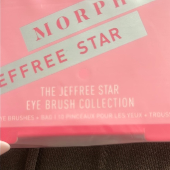 Morphe x Jeffree Star Pink Brush Set - Picture 2 of 2